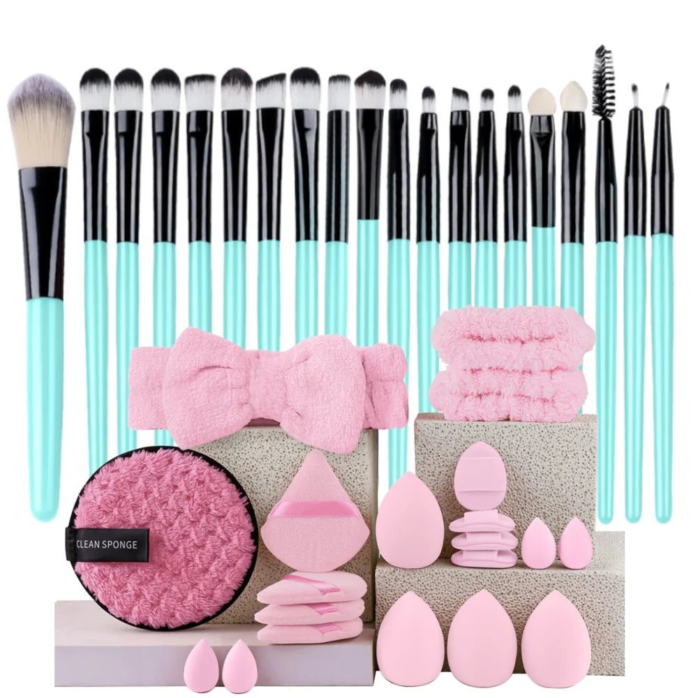 Makeup Brushes Set Premium Synthetic Kabuki Foundation Concealers Powder Blush Blending Face Eye Shadows Brush Set
