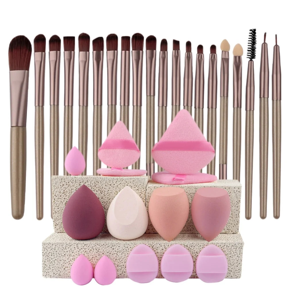 Makeup Brushes Set Premium Synthetic Kabuki Foundation Concealers Powder Blush Blending Face Eye Shadows Brush Set