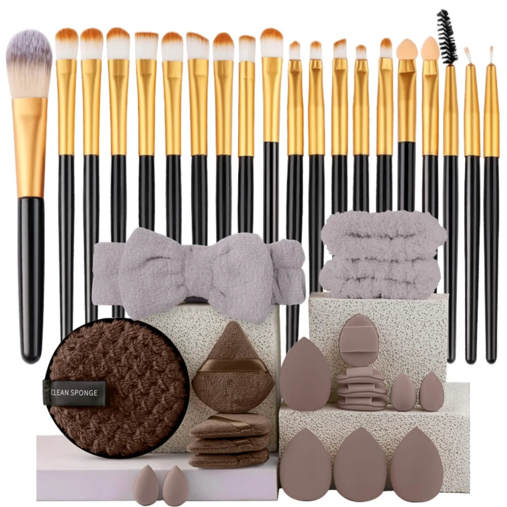 Makeup Brushes Set Premium Synthetic Kabuki Foundation Concealers Powder Blush Blending Face Eye Shadows Brush Set