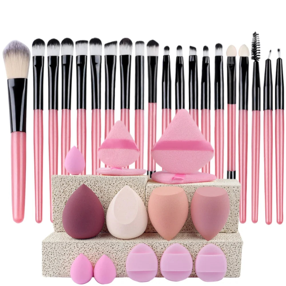 Makeup Brushes Set Premium Synthetic Kabuki Foundation Concealers Powder Blush Blending Face Eye Shadows Brush Set