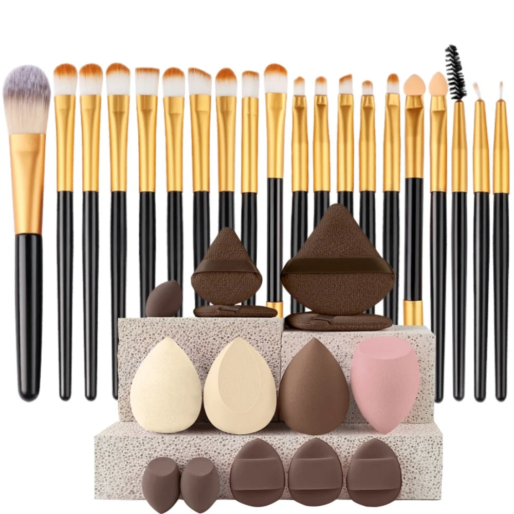 Makeup Brushes Set Premium Synthetic Kabuki Foundation Concealers Powder Blush Blending Face Eye Shadows Brush Set