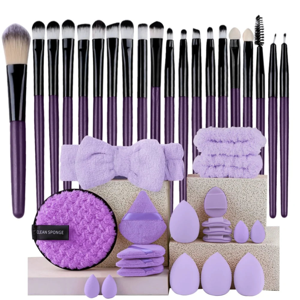Makeup Brushes Set Premium Synthetic Kabuki Foundation Concealers Powder Blush Blending Face Eye Shadows Brush Set