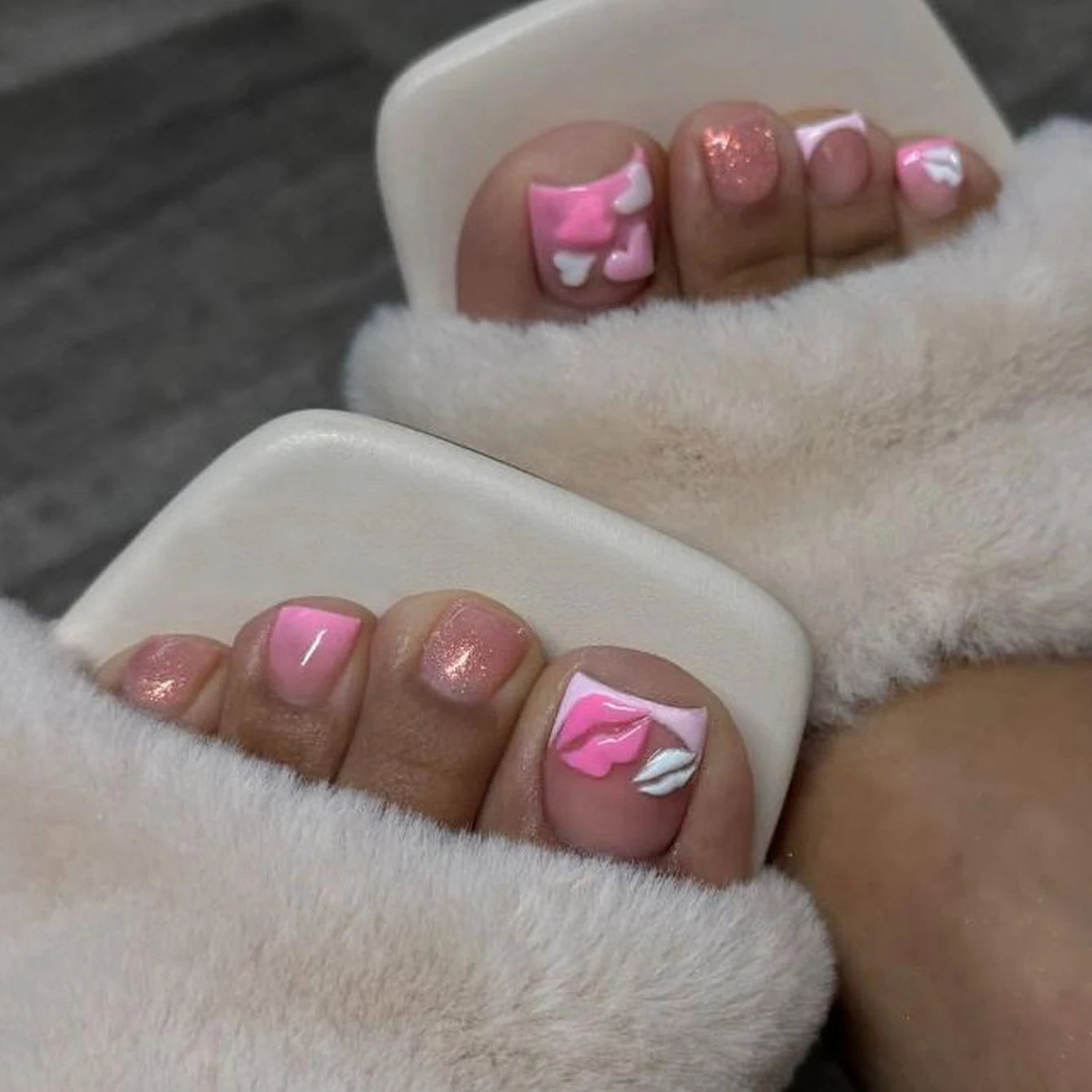 24pcs French Fake Toenails Pink Gradient Full Cover Short Square Toe Nails Foot Nails Tips for Women Girls