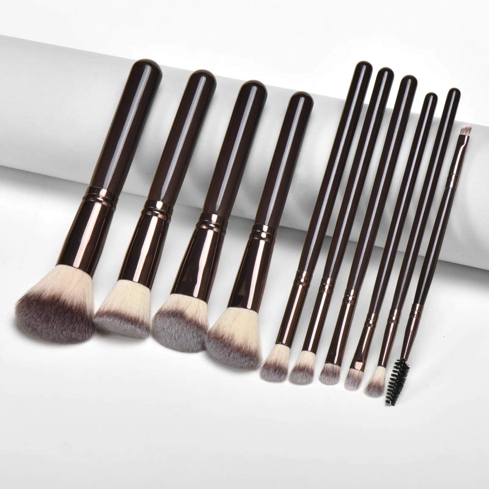 10pcs Brushes Set Complete Set of Foundation Loose Powder Blush Concealer Eye Shadow Professional Set Makeup Tools