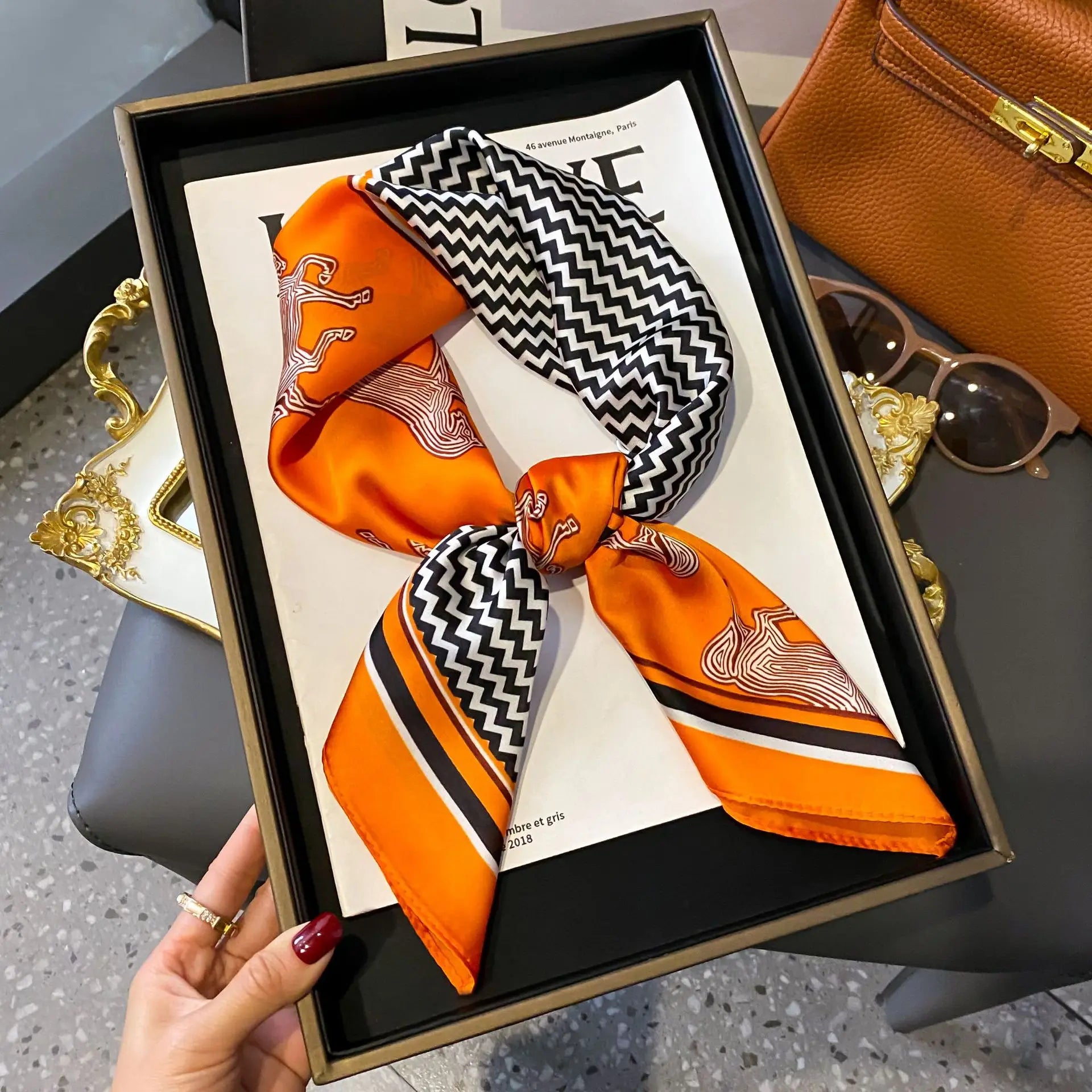 Écharpe/Foulard de style nordique élégant pour toutes les saisons, grand châle carré en fausse soie, étole décorative simple et chic pour adolescentes.