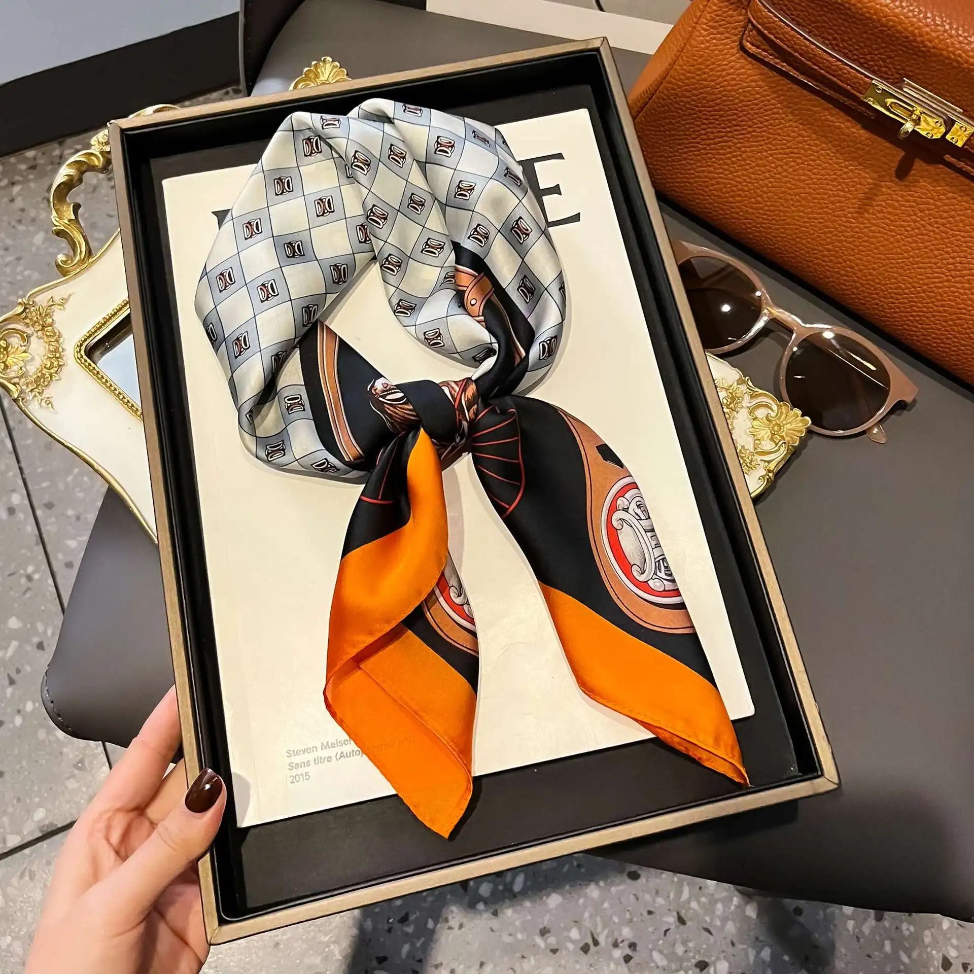 Écharpe/Foulard de style nordique élégant pour toutes les saisons, grand châle carré en fausse soie, étole décorative simple et chic pour adolescentes.