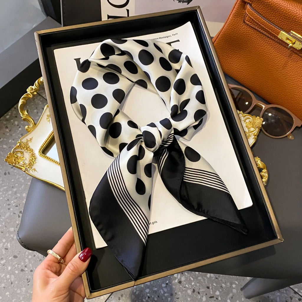 Écharpe/Foulard de style nordique élégant pour toutes les saisons, grand châle carré en fausse soie, étole décorative simple et chic pour adolescentes.