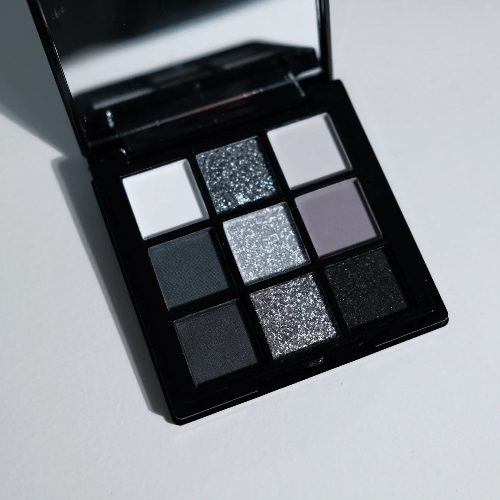 9 Colors Eye Shadow Palette Dark Black Grey Silvery Shimmer Matte Finish Smokey Style for Stage Party Performance Makeup