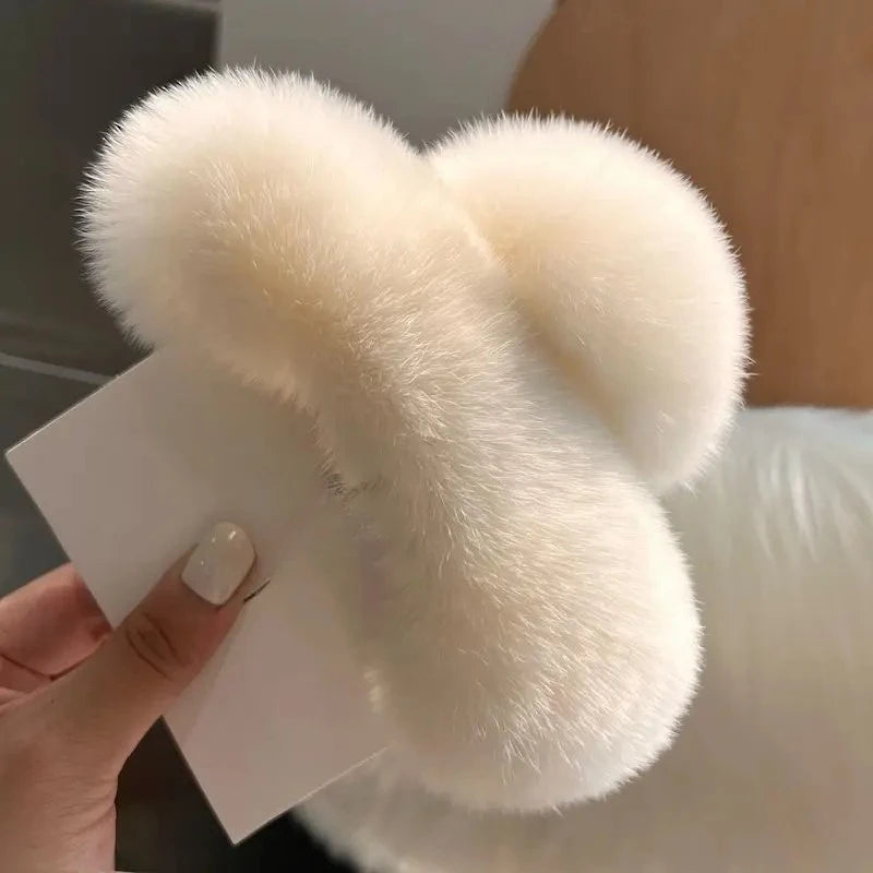 1PC solid color plush clip, high-end texture, autumn and winter multi hair hair clip, feminine temperament, hairstyle